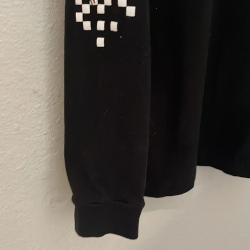 Vans Classic Pre-Vintage Roses and long sleeved black tee - Picture 5 of 5
